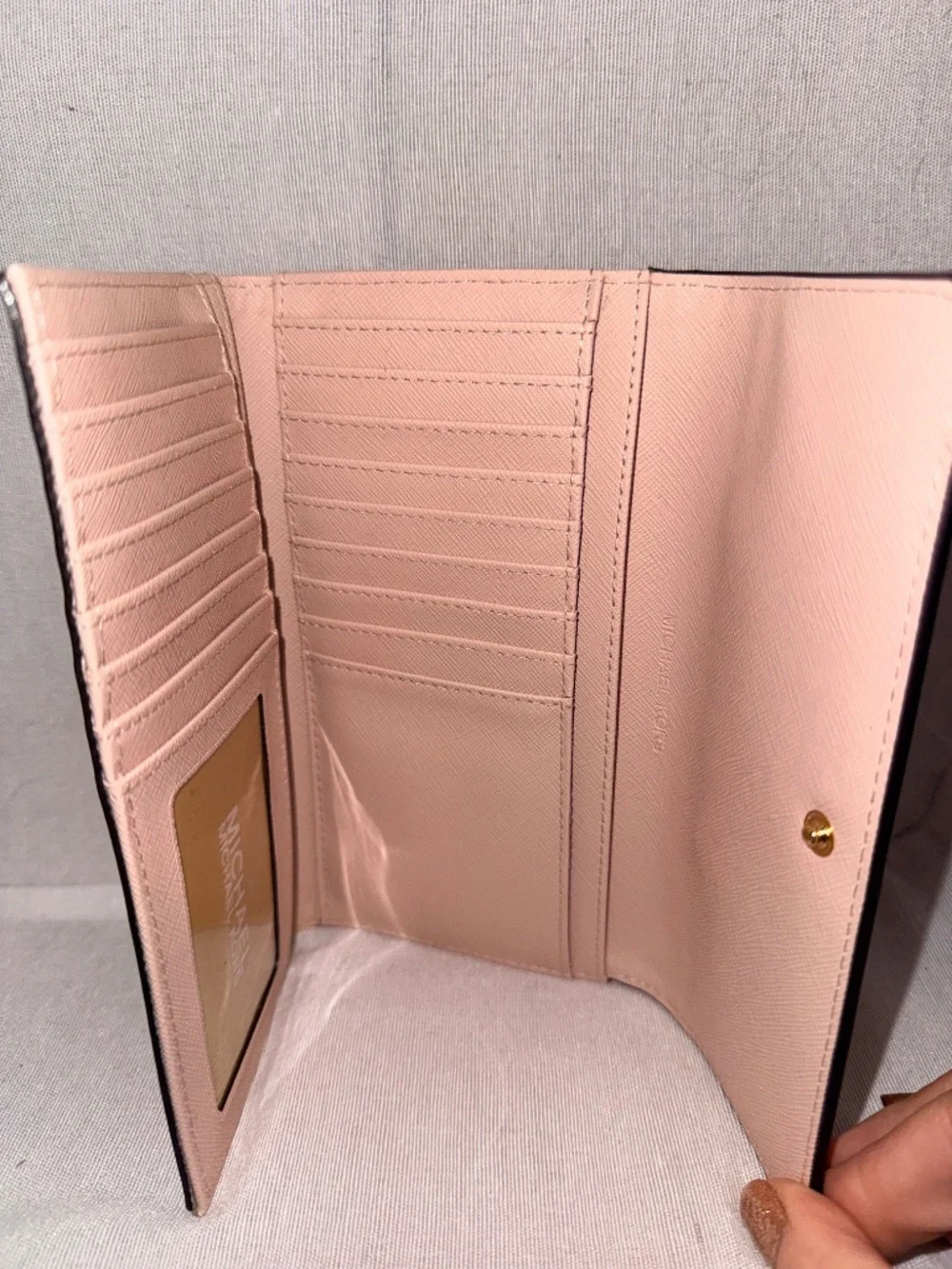 ✨ NWOT Michael Kors Jet Set Travel Large Trifold Leather Wallet Blush Pink ✨